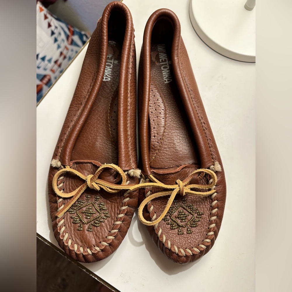 Minnetonka Leather Moccasins 8.5